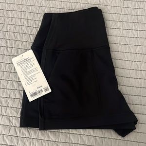 Lululemon Align Classic Fit HR Short 3”